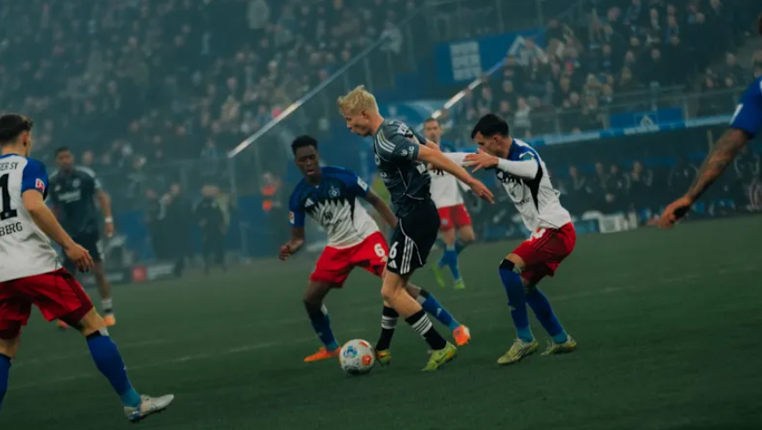 Hamburger SV vs Eintracht Frankfurt (21:30 – 20/12) | Xem lại trận đấu