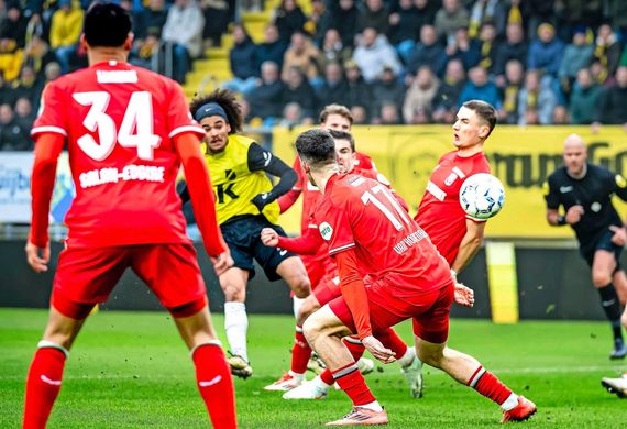 Nhận định soi kèo NAC Breda vs Twente lúc 02h00 ngày 31/1/2026